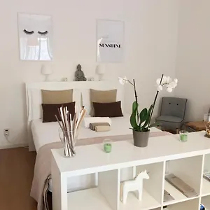 Center White Милан